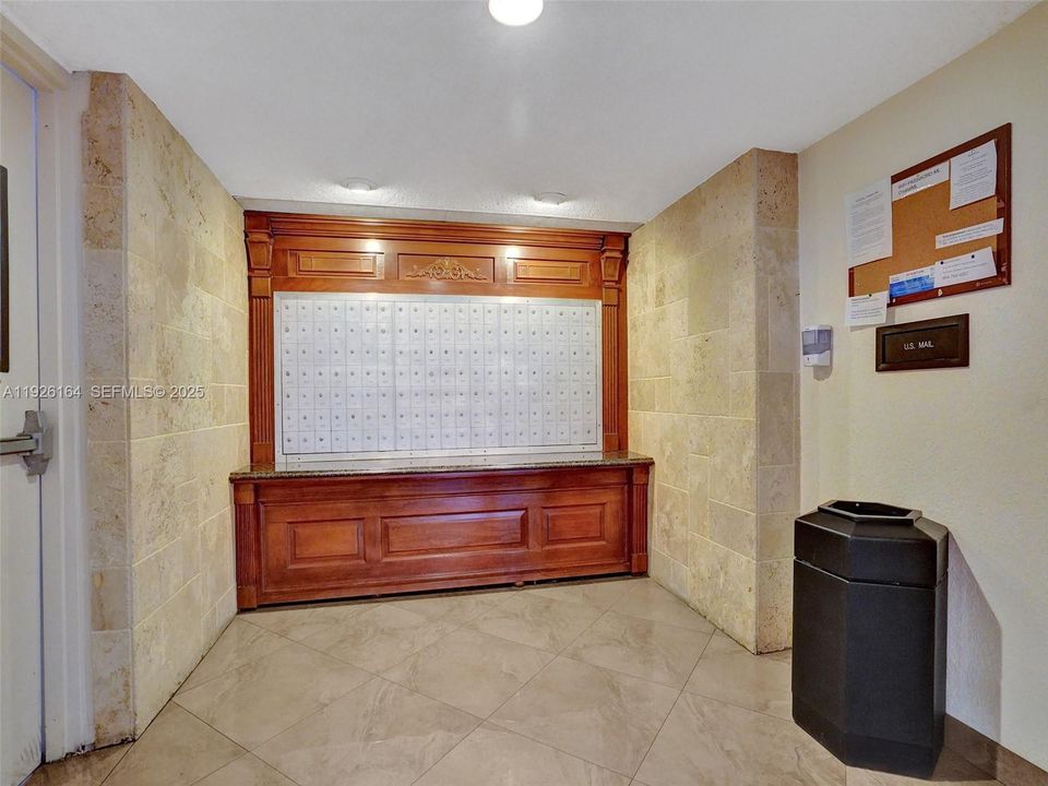 На продажу: $399,000 (1 спален, 1 ванн, 830 Квадратных фут)