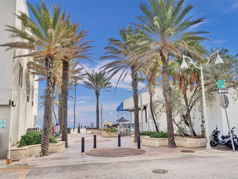 На продажу: $399,000 (1 спален, 1 ванн, 830 Квадратных фут)