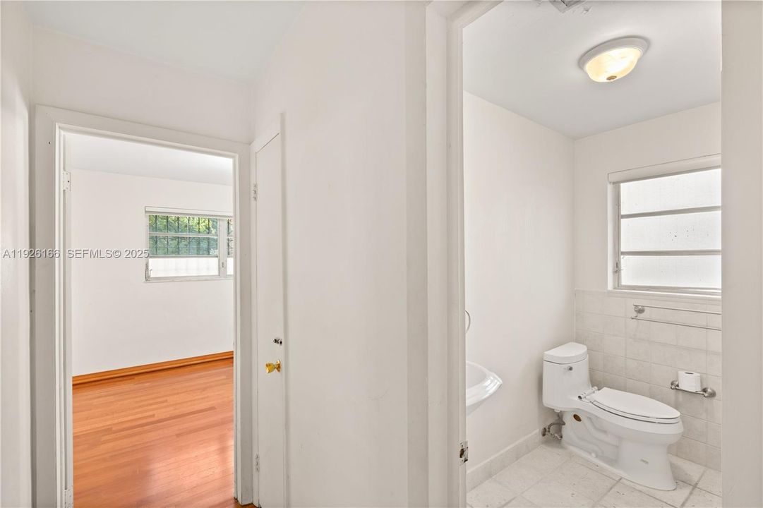 For Sale: $1,198,000 (3 beds, 2 baths, 1900 Square Feet)