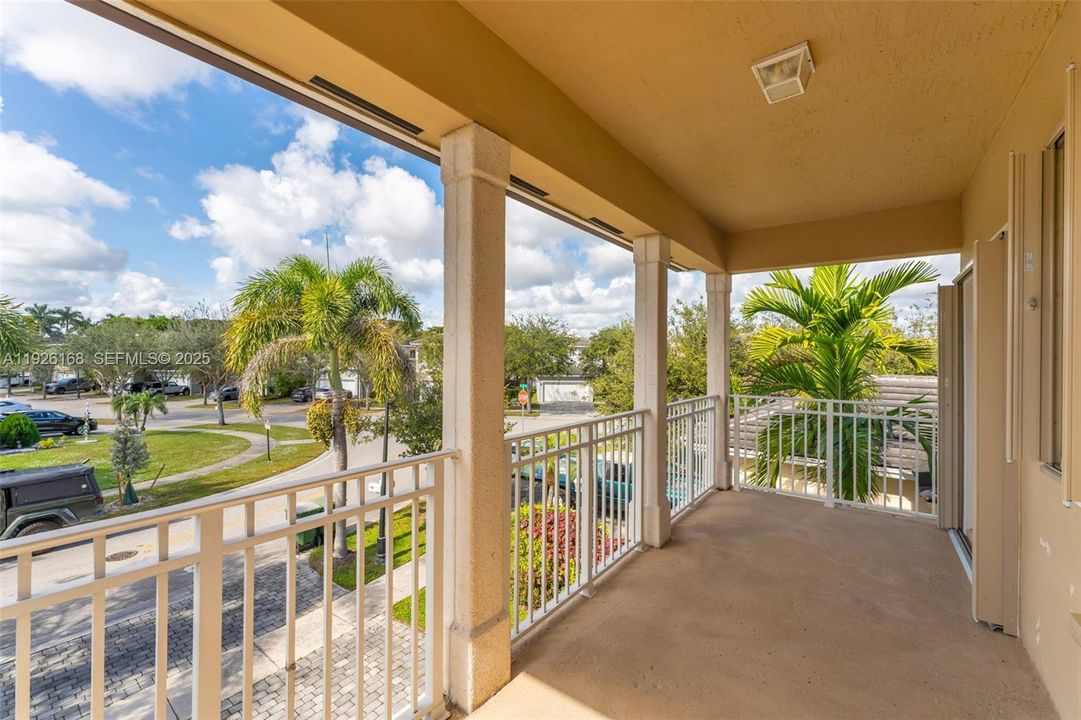 For Rent: $3,500 (4 beds, 2 baths, 1762 Square Feet)