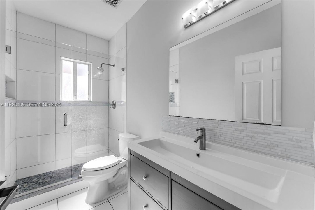 For Rent: $3,500 (4 beds, 2 baths, 1762 Square Feet)