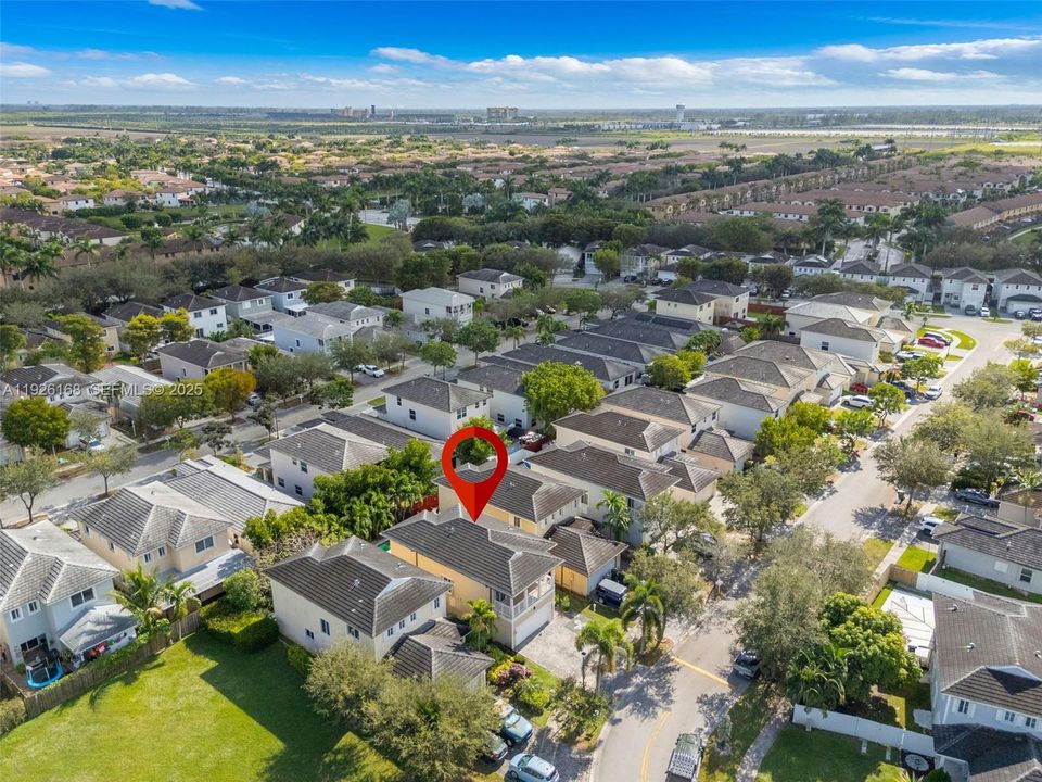 For Rent: $3,500 (4 beds, 2 baths, 1762 Square Feet)