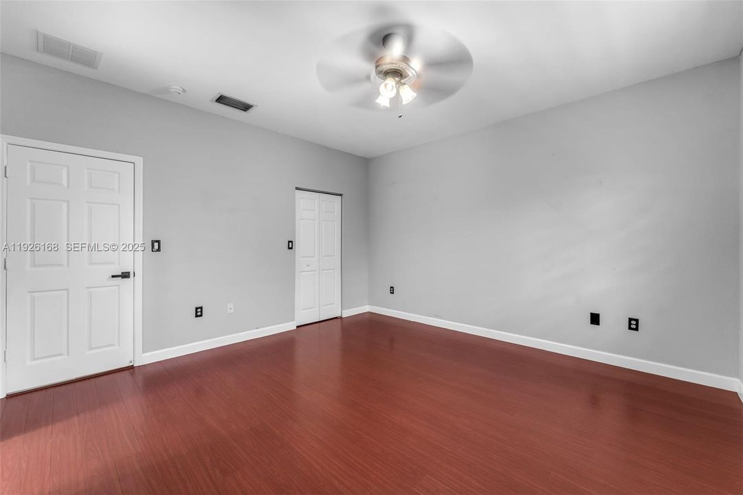 For Rent: $3,500 (4 beds, 2 baths, 1762 Square Feet)