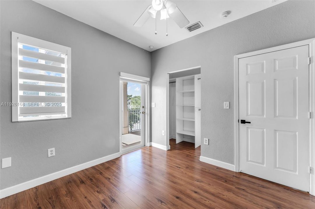 For Rent: $3,500 (4 beds, 2 baths, 1762 Square Feet)