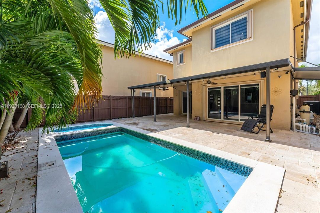 For Rent: $3,500 (4 beds, 2 baths, 1762 Square Feet)