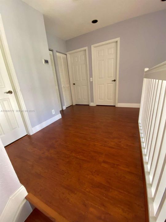 En Venta: $750,000 (5 camas, 3 baños, 2144 Pies cuadrados)