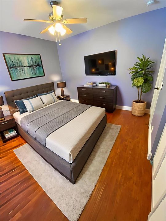 En Venta: $750,000 (5 camas, 3 baños, 2144 Pies cuadrados)