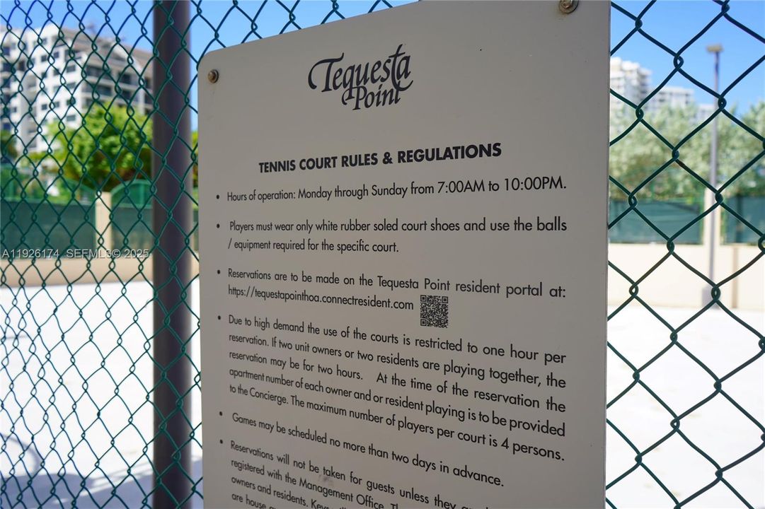 For Sale: $2,000,000 (2 beds, 2 baths, 1763 Square Feet)