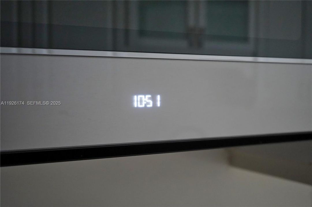 For Sale: $2,000,000 (2 beds, 2 baths, 1763 Square Feet)