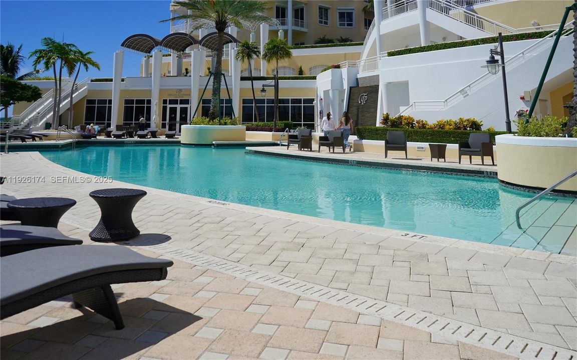 For Sale: $2,000,000 (2 beds, 2 baths, 1763 Square Feet)