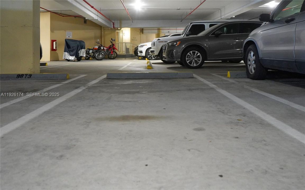 For Sale: $2,000,000 (2 beds, 2 baths, 1763 Square Feet)