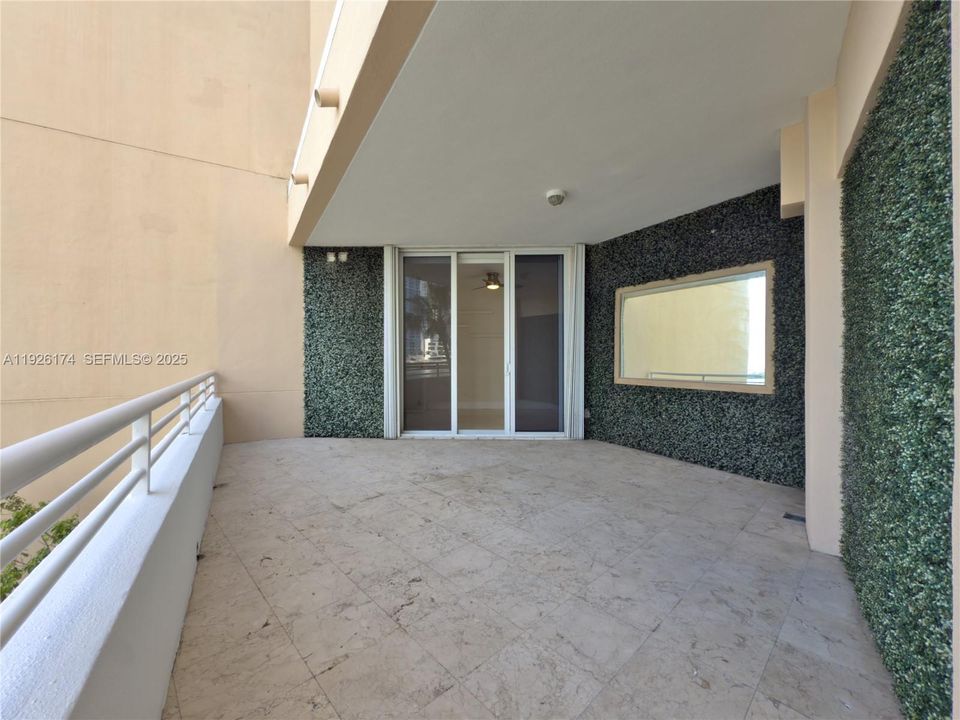 For Sale: $2,000,000 (2 beds, 2 baths, 1763 Square Feet)