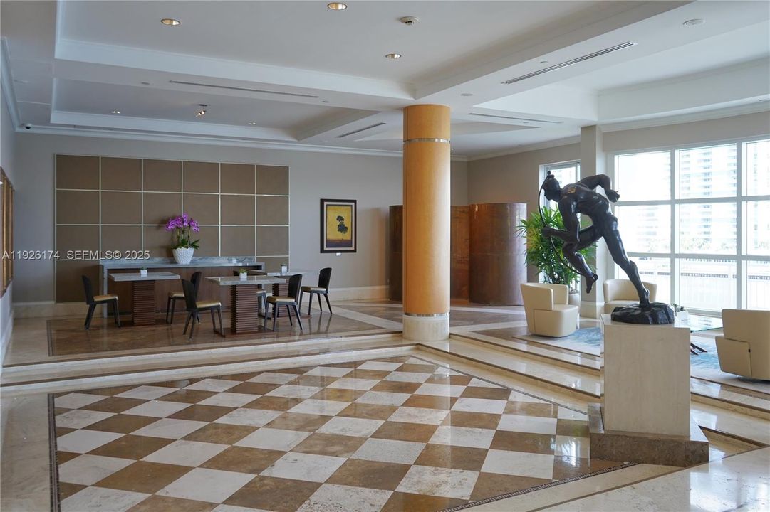 For Sale: $2,000,000 (2 beds, 2 baths, 1763 Square Feet)