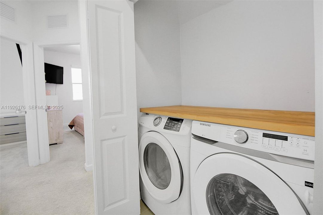 For Rent: $2,600 (3 beds, 2 baths, 1442 Square Feet)