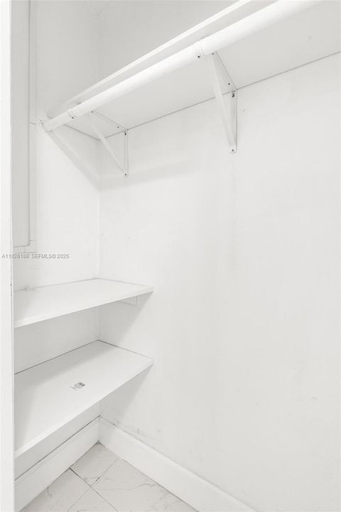 На продажу: $475,000 (2 спален, 1 ванн, 874 Квадратных фут)