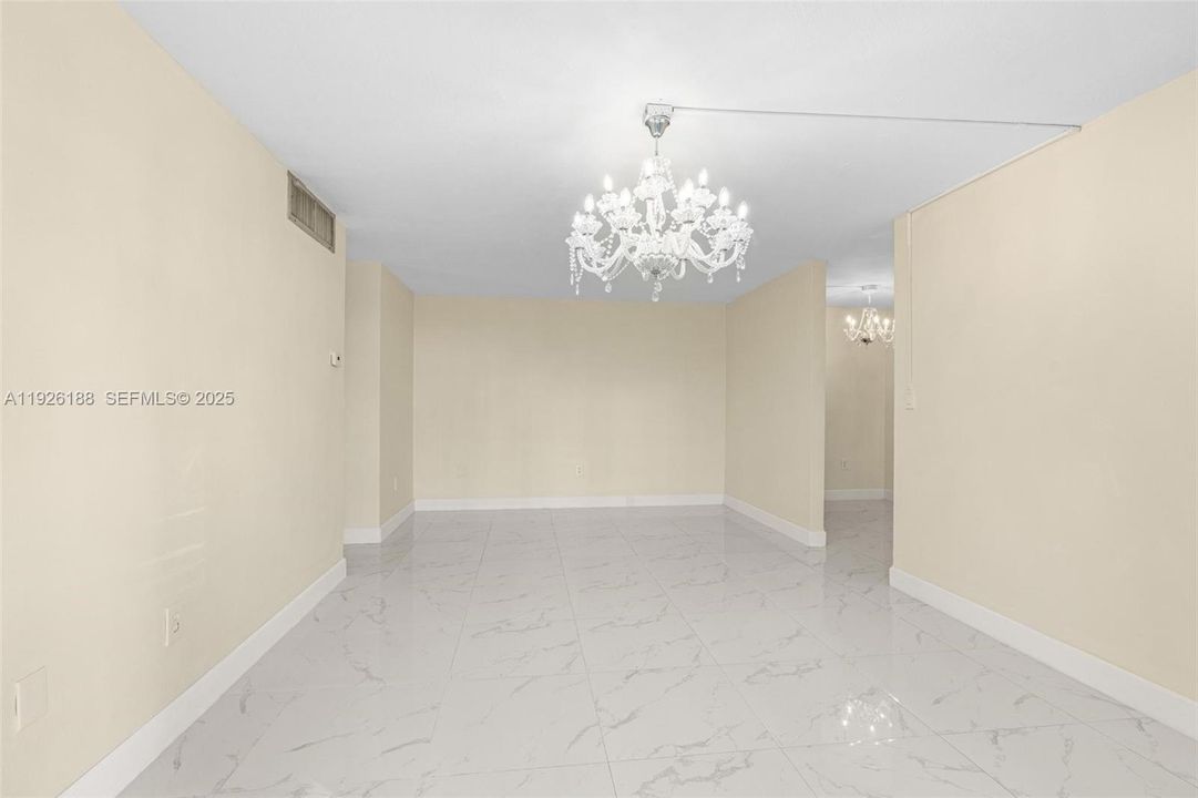 На продажу: $475,000 (2 спален, 1 ванн, 874 Квадратных фут)