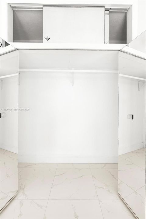 На продажу: $475,000 (2 спален, 1 ванн, 874 Квадратных фут)