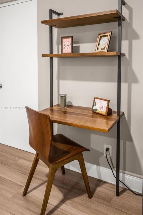 На продажу: $470,000 (3 спален, 2 ванн, 1258 Квадратных фут)