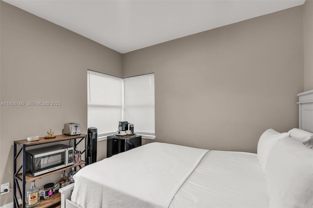 На продажу: $470,000 (3 спален, 2 ванн, 1258 Квадратных фут)