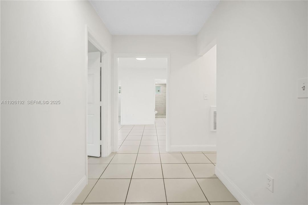 出租: $3,160 (3 贝兹, 2 浴室, 5148 平方英尺)