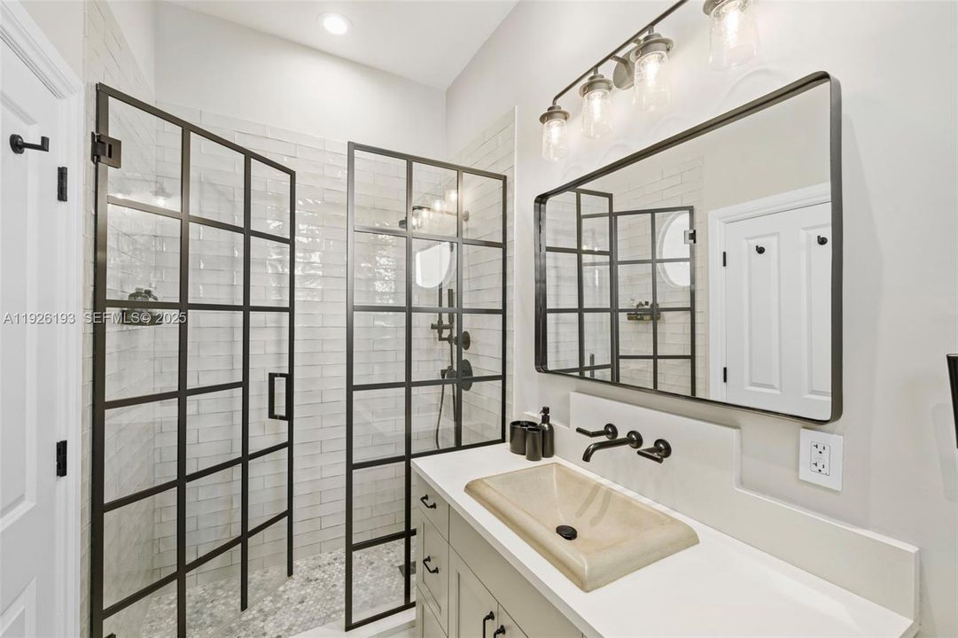 For Sale: $16,850,000 (5 beds, 6 baths, 7642 Square Feet)