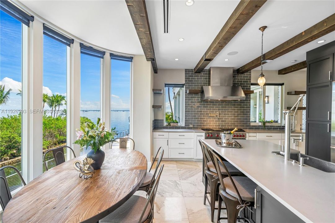 For Sale: $16,850,000 (5 beds, 6 baths, 7642 Square Feet)