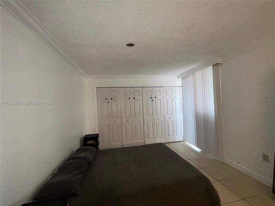 For Sale: $160,000 (2 beds, 2 baths, 800 Square Feet)