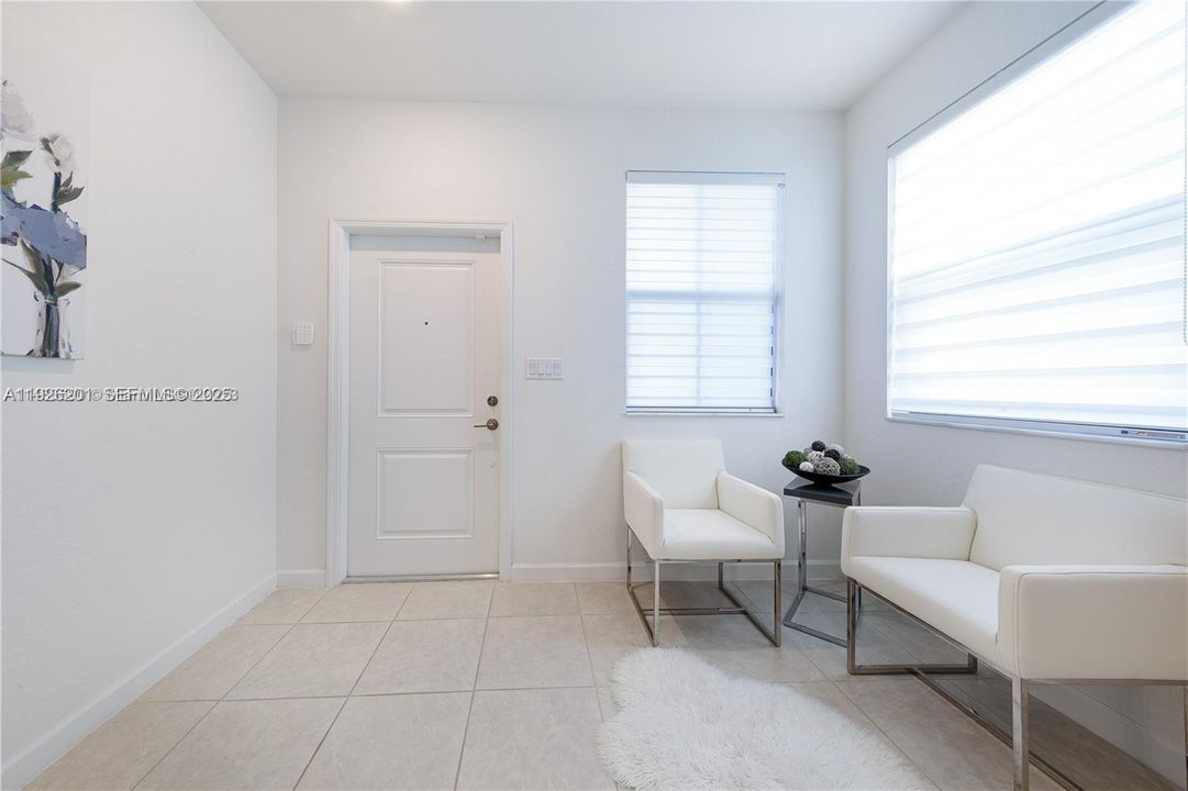 出租: $3,400 (3 贝兹, 2 浴室, 1827 平方英尺)