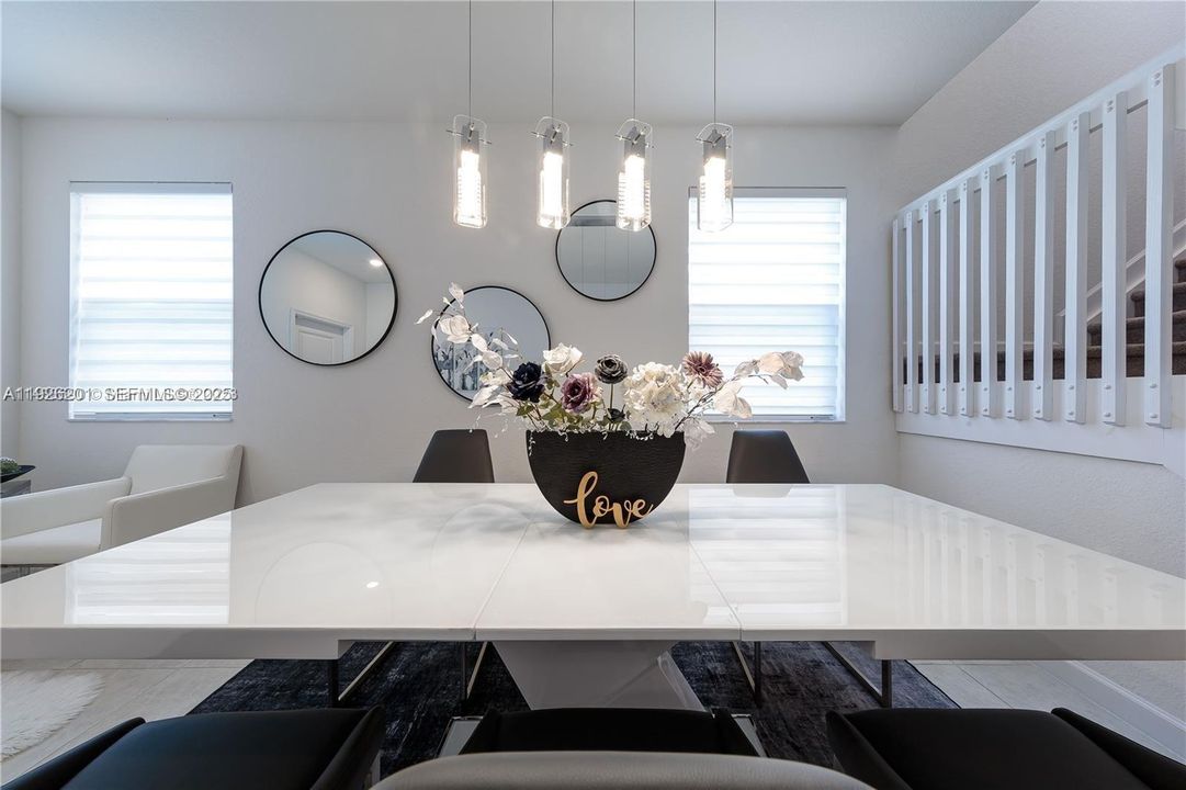 出租: $3,400 (3 贝兹, 2 浴室, 1827 平方英尺)