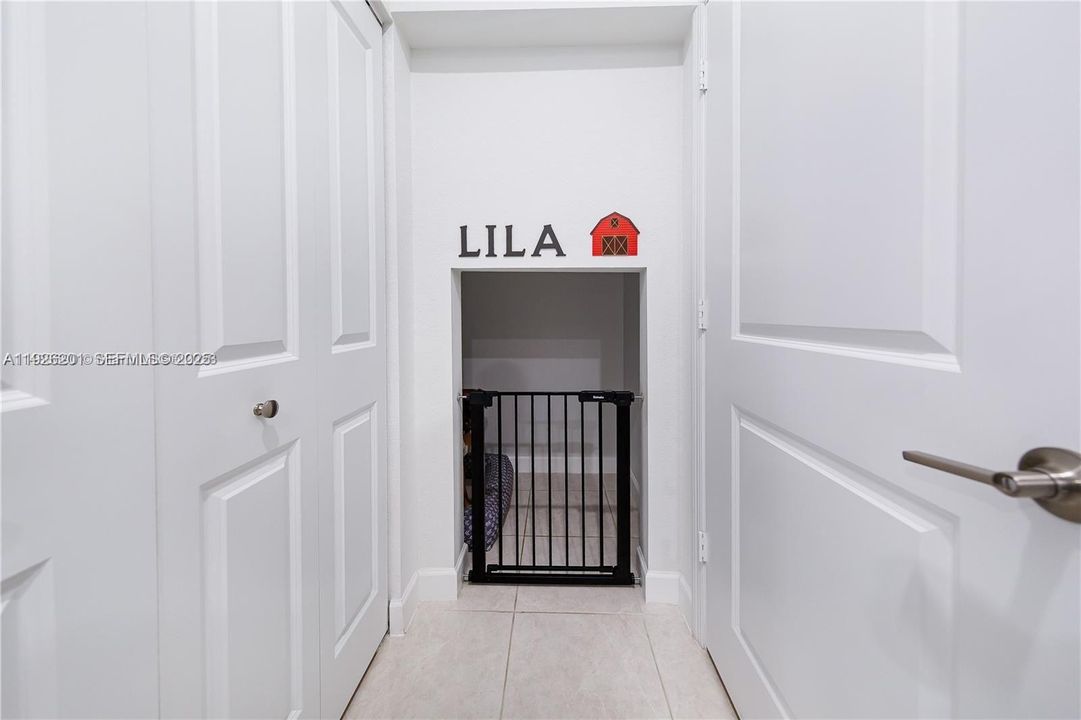 出租: $3,400 (3 贝兹, 2 浴室, 1827 平方英尺)