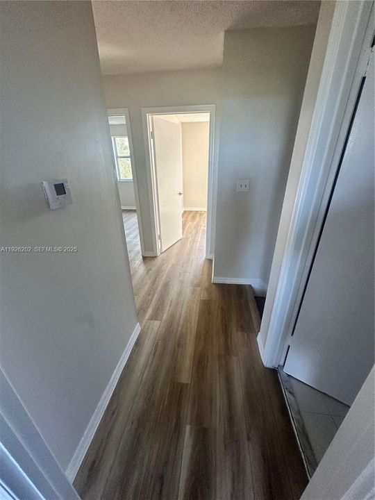 En Renta: $3,750 (4 camas, 3 baños, 1677 Pies cuadrados)