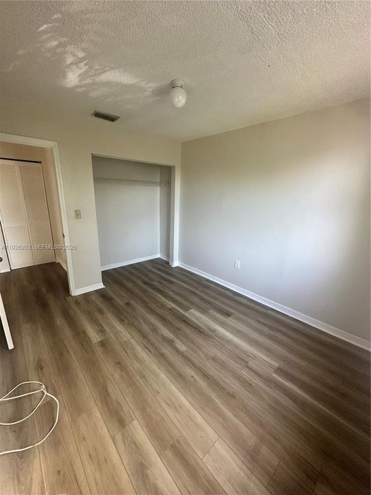 En Renta: $3,750 (4 camas, 3 baños, 1677 Pies cuadrados)