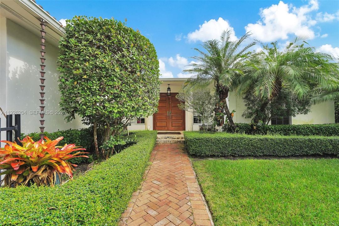 For Sale: $6,700,000 (4 beds, 3 baths, 2848 Square Feet)