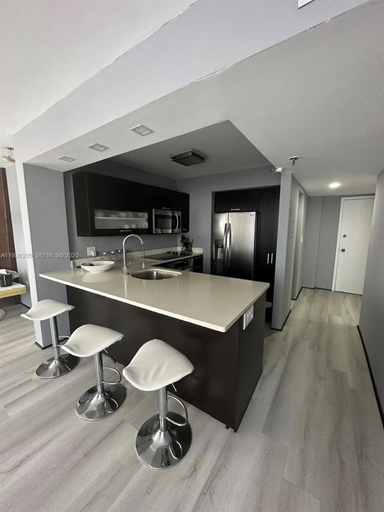 В аренду: $3,300 (2 спален, 2 ванн, 914 Квадратных фут)