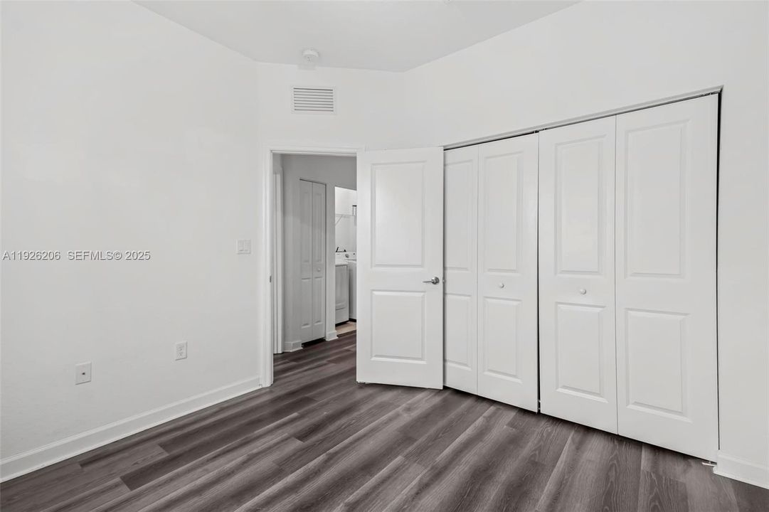 For Rent: $2,600 (3 beds, 2 baths, 1331 Square Feet)