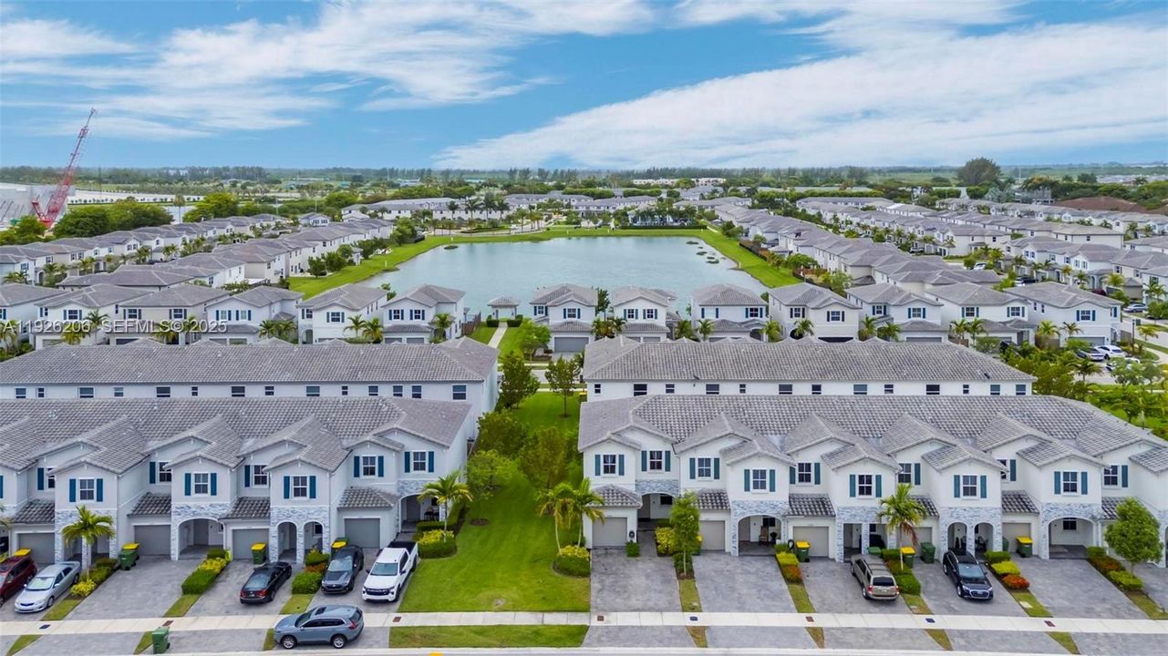 For Rent: $2,600 (3 beds, 2 baths, 1331 Square Feet)