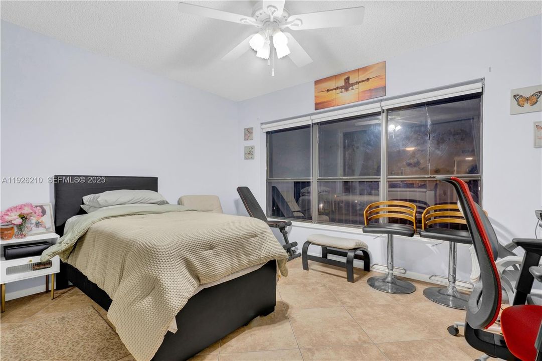 В аренду: $2,150 (2 спален, 2 ванн, 1140 Квадратных фут)