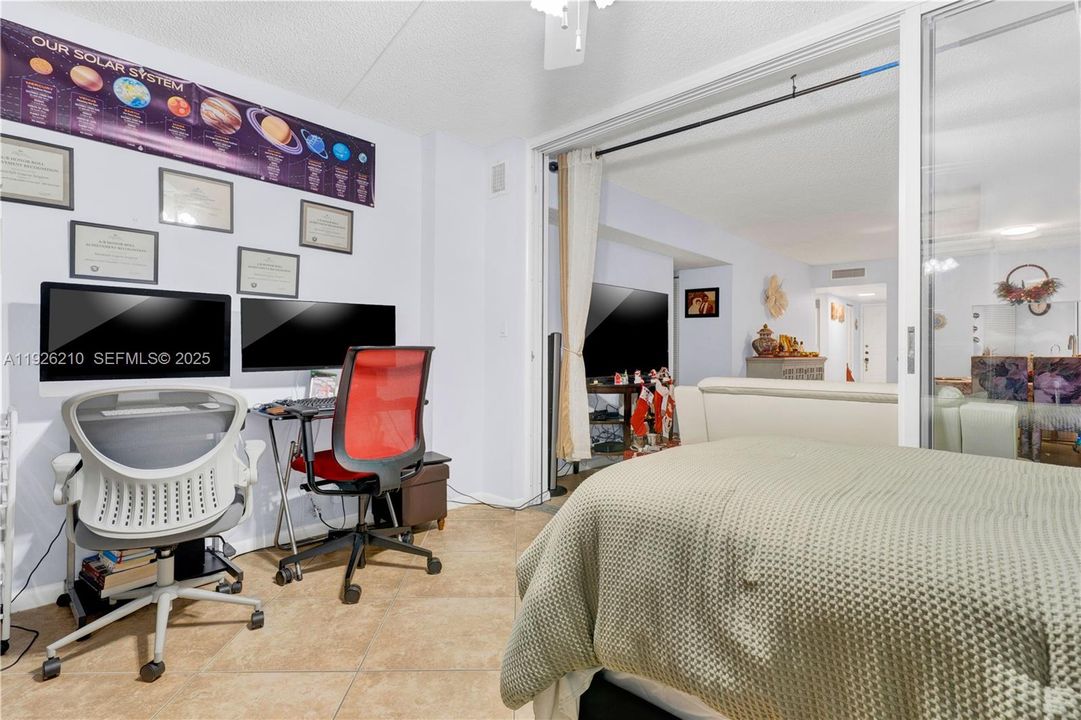 В аренду: $2,150 (2 спален, 2 ванн, 1140 Квадратных фут)