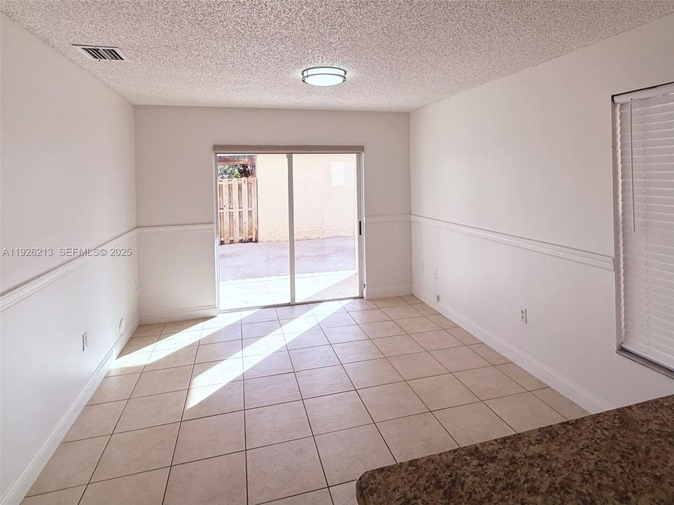 For Rent: $3,200 (3 beds, 2 baths, 1663 Square Feet)