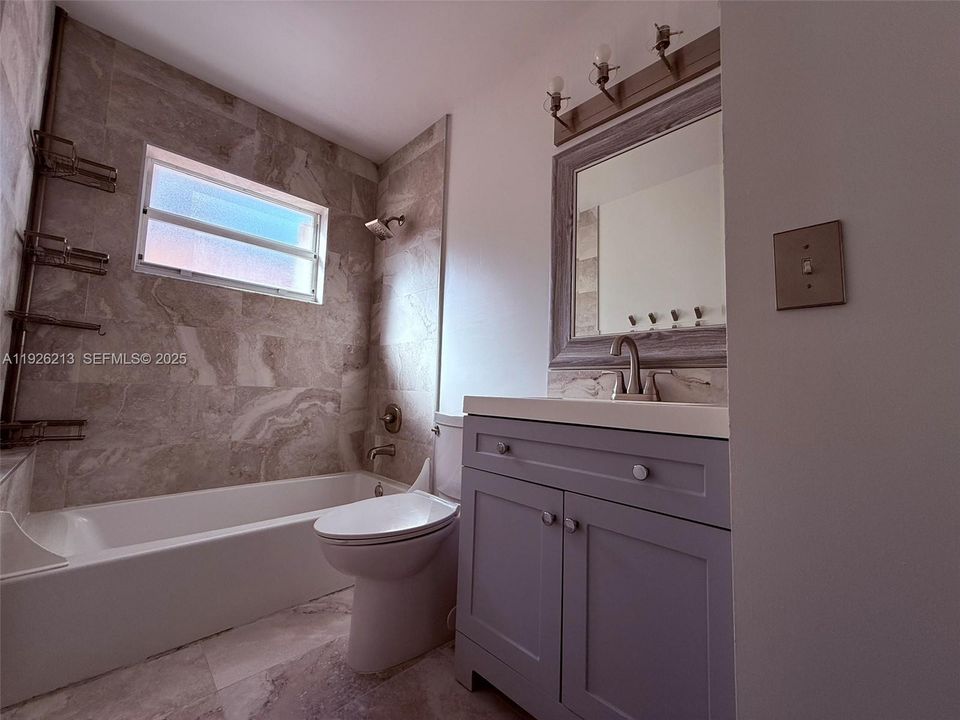 For Rent: $3,200 (3 beds, 2 baths, 1663 Square Feet)