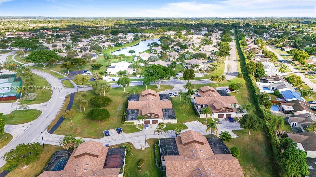 For Rent: $3,300 (3 beds, 3 baths, 1325 Square Feet)