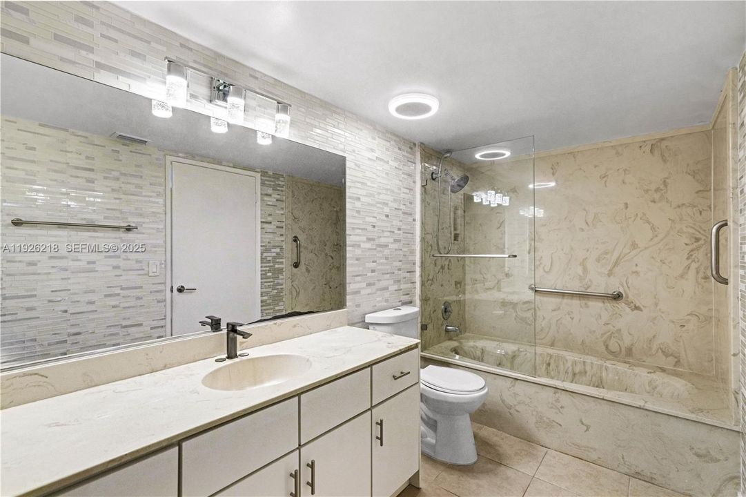 For Rent: $3,300 (3 beds, 3 baths, 1325 Square Feet)