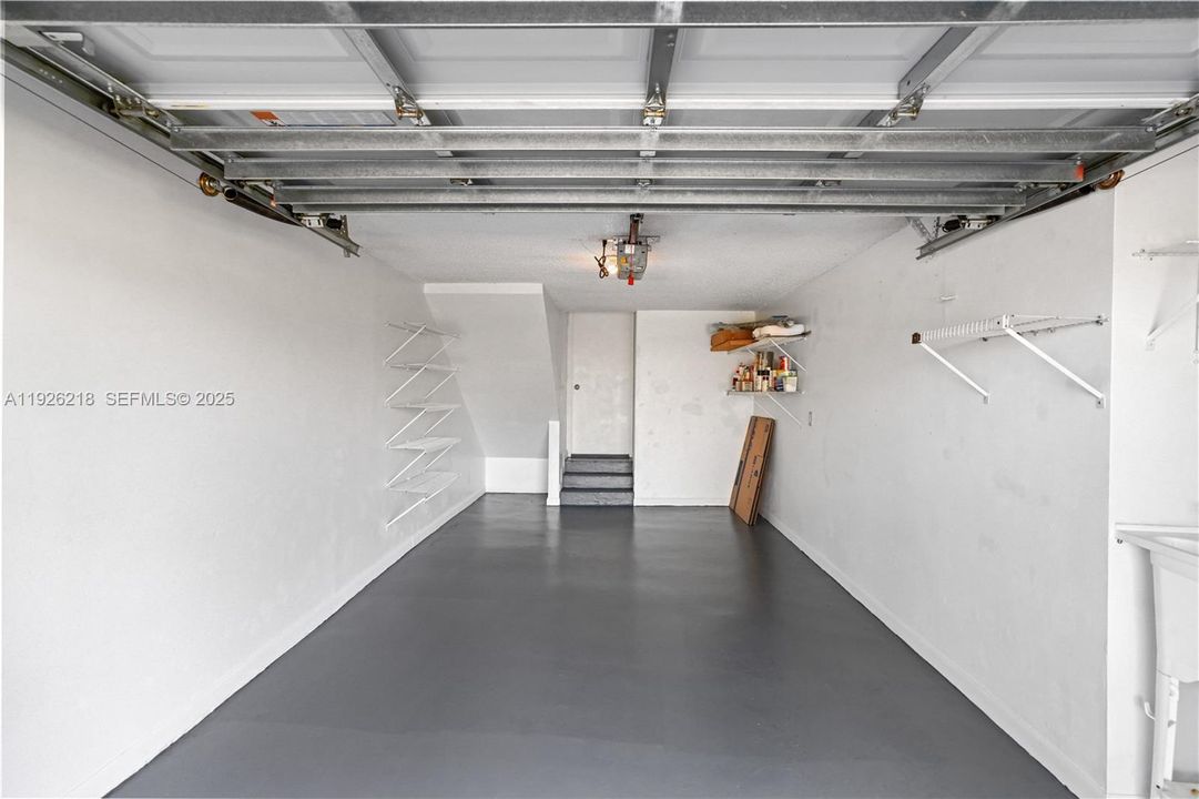 For Rent: $3,300 (3 beds, 3 baths, 1325 Square Feet)