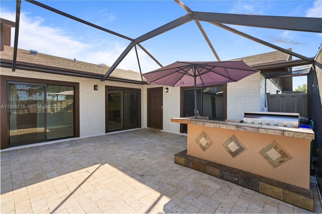 For Rent: $3,300 (3 beds, 3 baths, 1325 Square Feet)