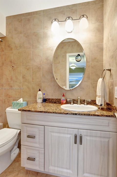 待售: $129,000 (2 贝兹, 2 浴室, 944 平方英尺)