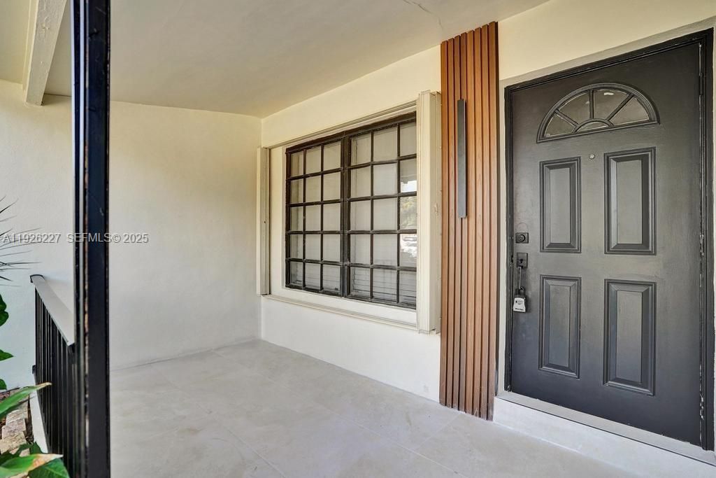 For Sale: $599,999 (3 beds, 2 baths, 1352 Square Feet)