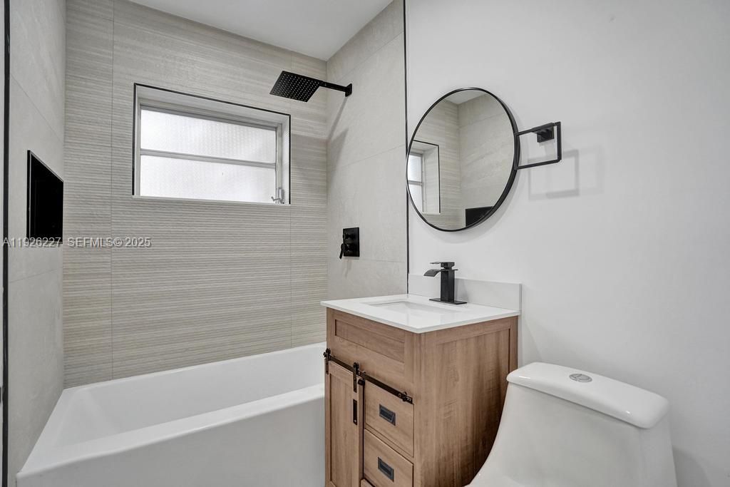 For Sale: $599,999 (3 beds, 2 baths, 1352 Square Feet)