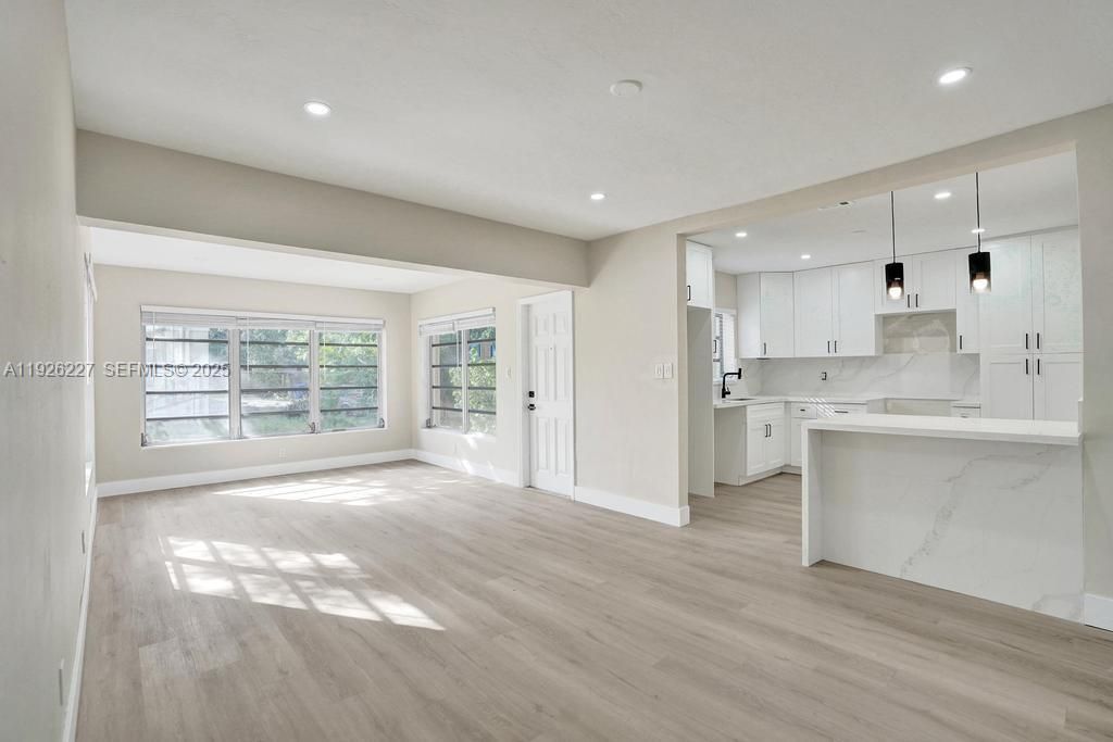 For Sale: $599,999 (3 beds, 2 baths, 1352 Square Feet)