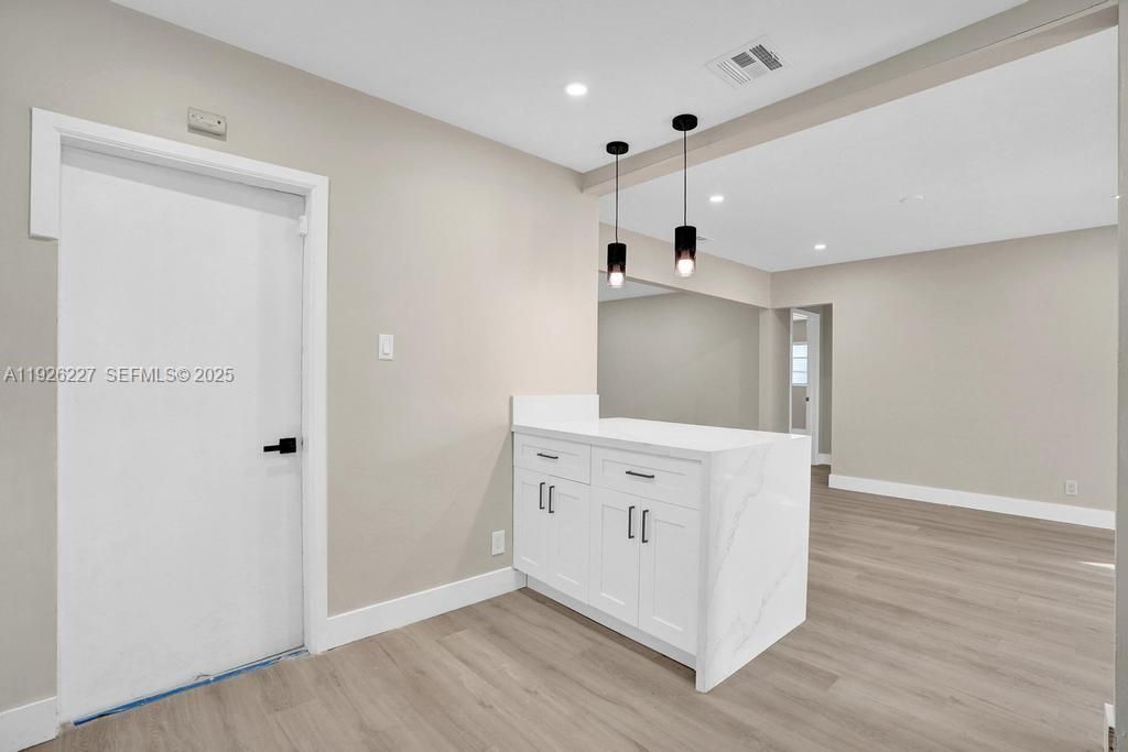 For Sale: $599,999 (3 beds, 2 baths, 1352 Square Feet)