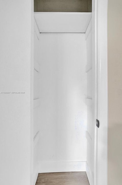 For Sale: $599,999 (3 beds, 2 baths, 1352 Square Feet)